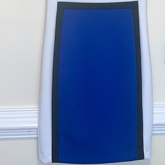 Dress - Picture 2 of 5